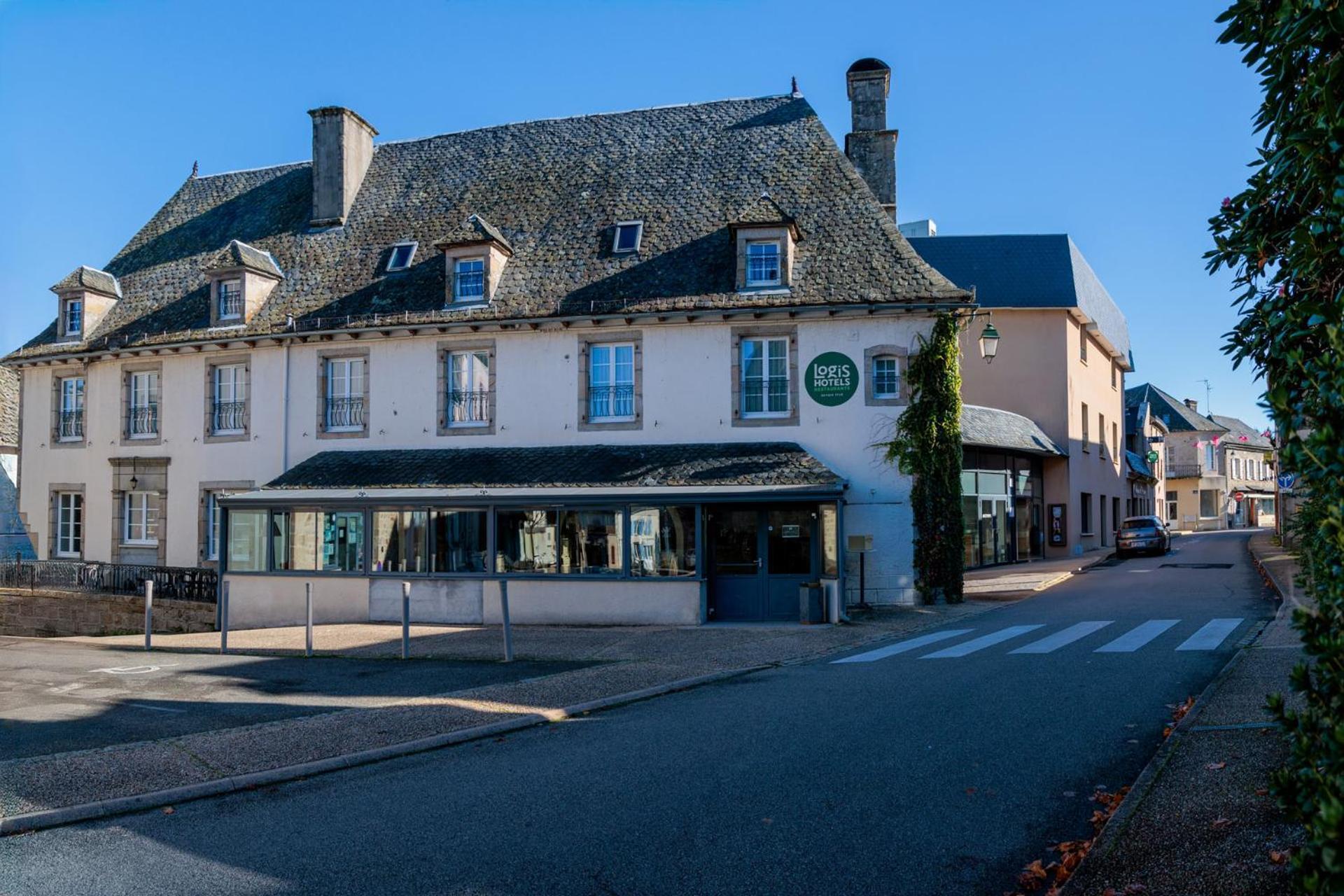 Logis Hotel Restaurant Auberge De La Xaintrie Saint-Privat (Correze) Exterior foto